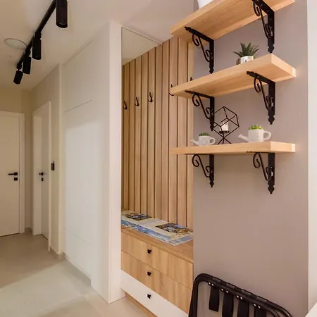 Apartment Seafront Makarska