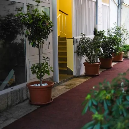 Seafront Apartamento Makarska