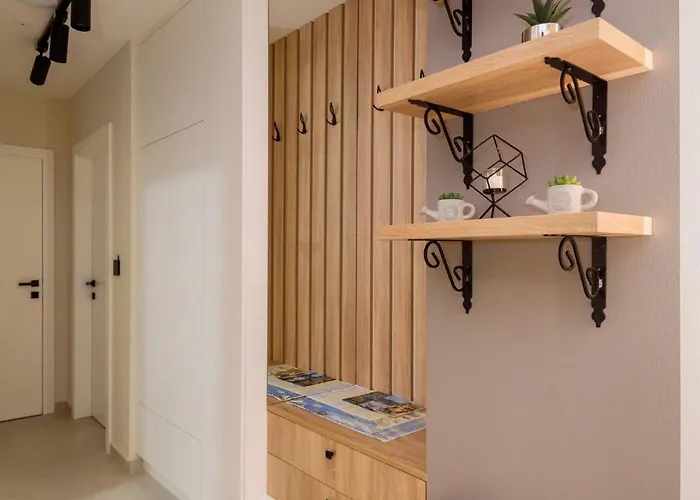 Apartment Seafront Makarska